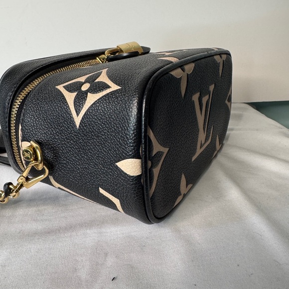 Louis Vuitton Empreinte Monogram Giant Vanity PM Black and Beige - Picture 8 of 13